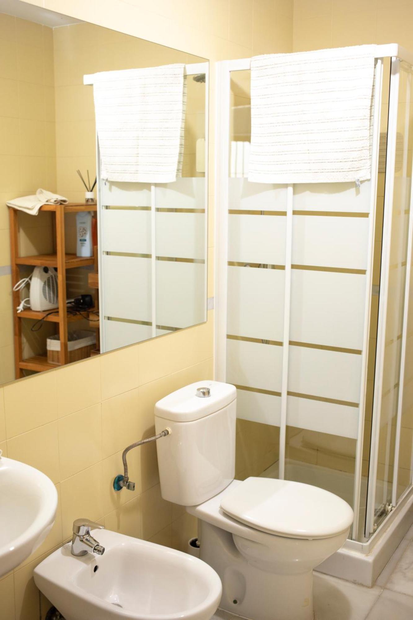 세비야 Atico Con Balcon En Pleno Centro 아파트 외부 사진