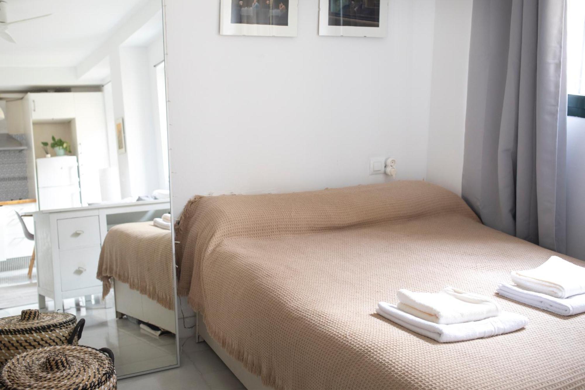 세비야 Atico Con Balcon En Pleno Centro 아파트 외부 사진
